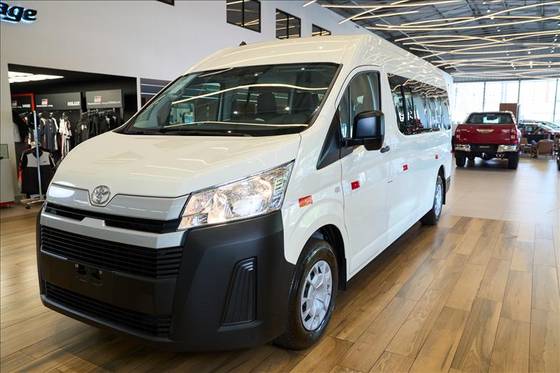 TOYOTA HIACE 2.8 D-4D TURBO DIESEL MINIBUS 15+1 DX AUTOMÁTICO TOYOTA HIACE 2.8 D-4D TURBO DIESEL MINIBUS 15+1 DX AUTOMÁTICO